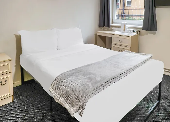 LansdowneAirport Hotel